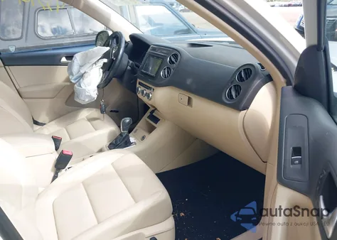 2015 Volkswagen Tiguan Sel из США, поврежденный, VIN WVGAV7AX8FW567004